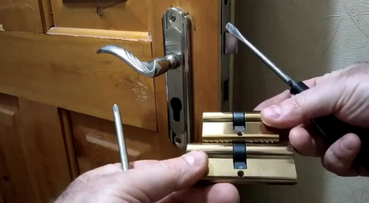 Hoe de slotcilinder vervangen 5